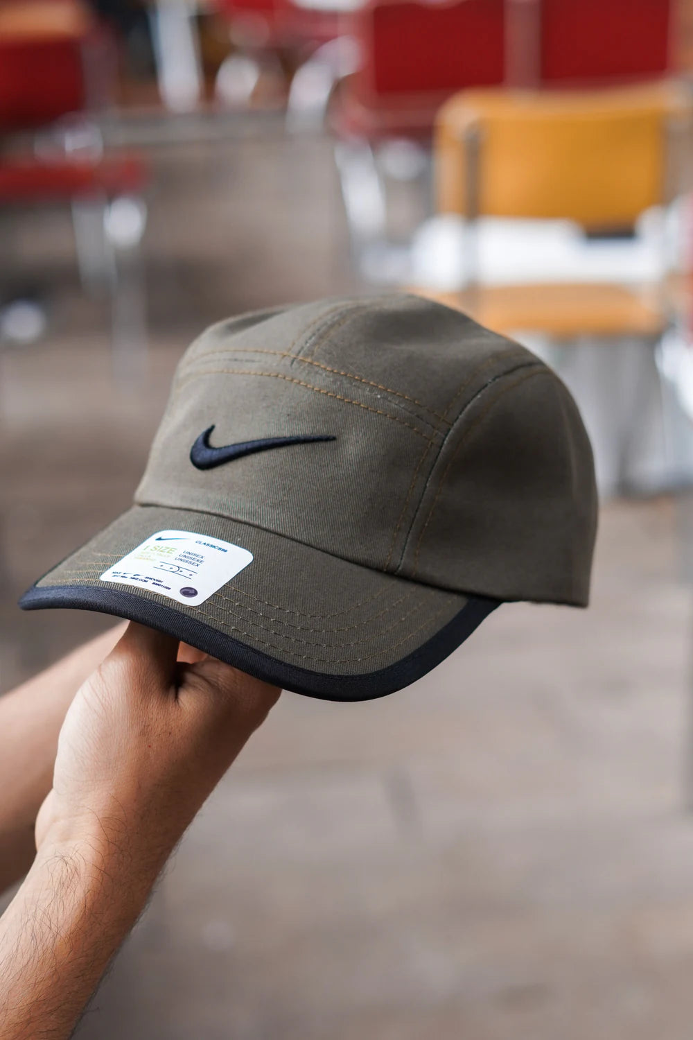 Gorra Nike Oliva Ribete Negro — Verde oliva · Negro
