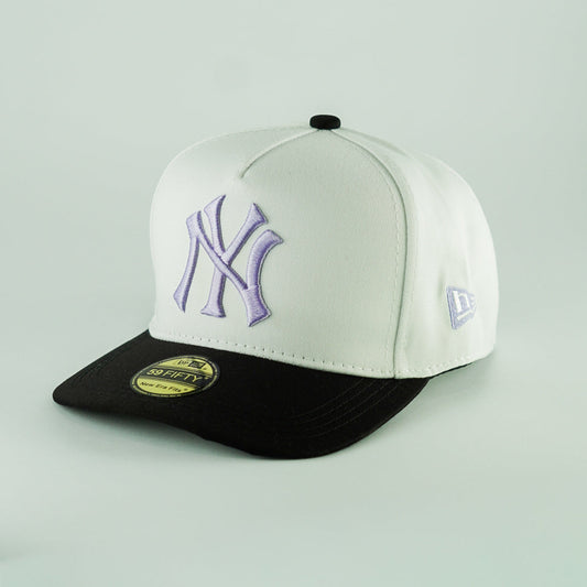 NewEra Negra/Blanca New York Yankees