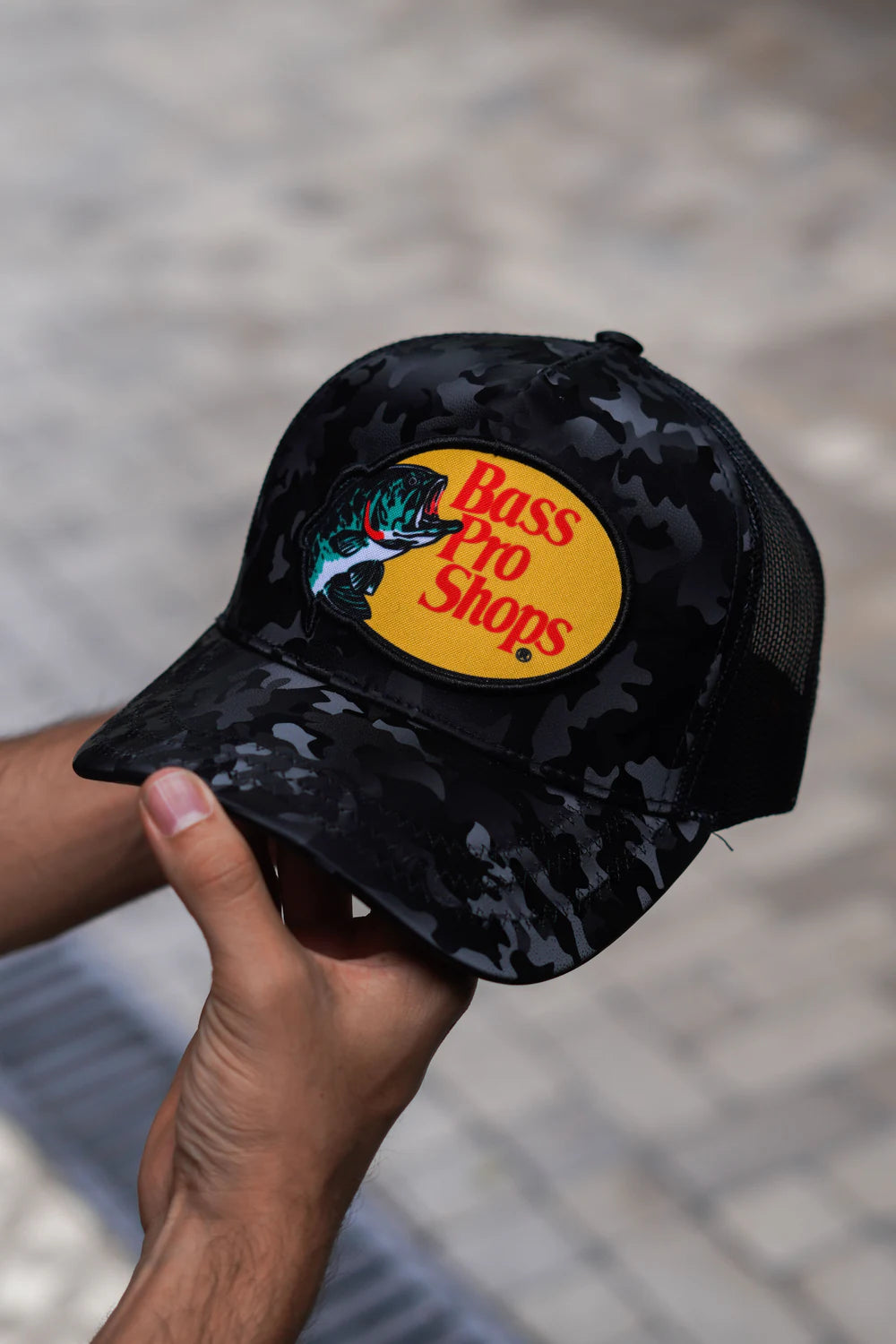 Gorra Bass Pro Camuflado Negro de Bass Pro Shops, colorway Camuflado negro y gris · Negro