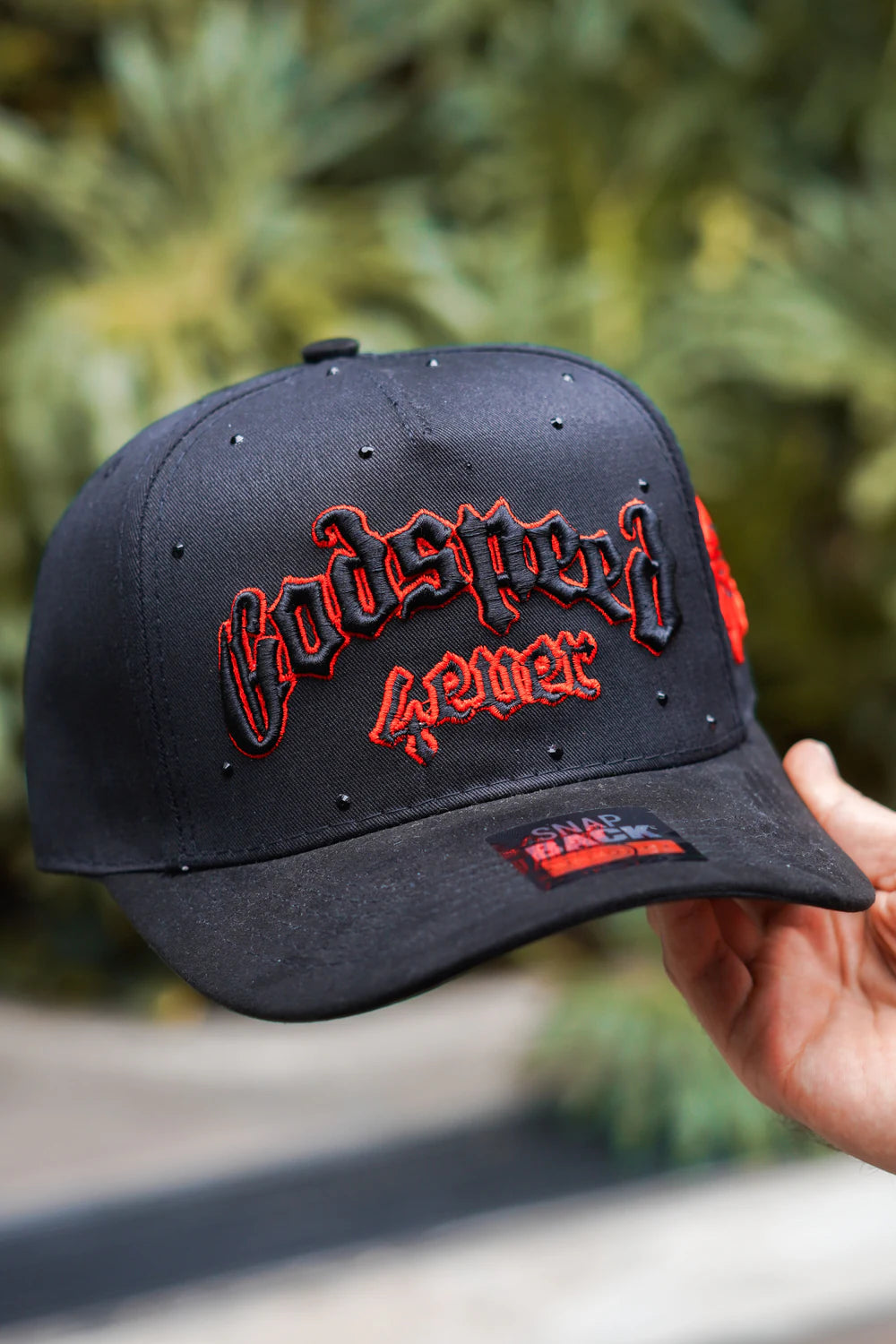Gorra Godspeed Negra / Roja de Godspeed, colorway Negro · Rojo