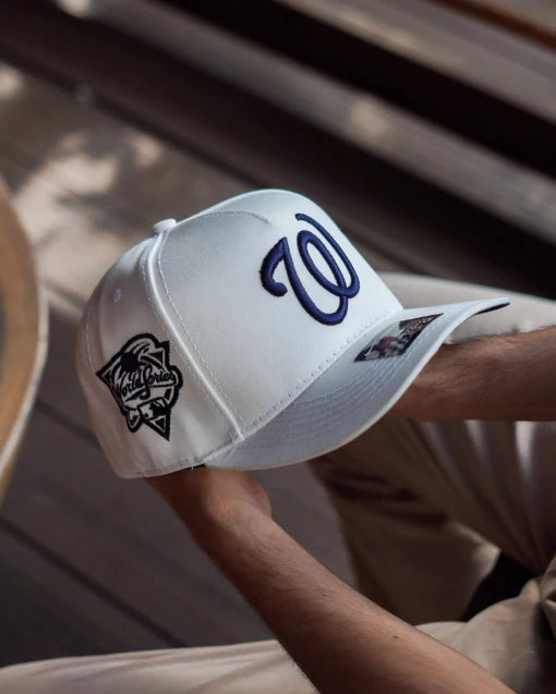 Gorra Nationals Blanca de Washington Nationals, colorway Blanco · Azul marino