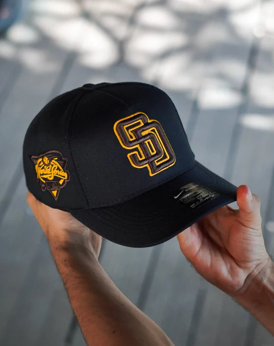 Gorra Padres Negra / Dorada de San Diego Padres, colorway Negro · Dorado
