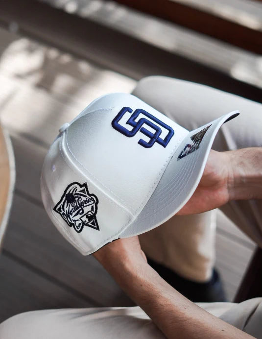 Gorra Padres Blanca / Navy de San Diego Padres, colorway Blanco · Azul marino